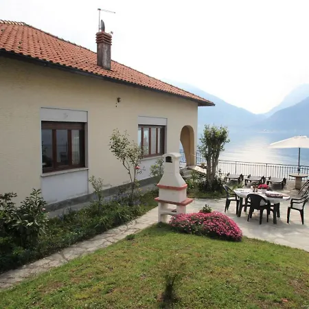 Dom wakacyjny Locazione Turistica Bellavista San Siro (Lombardy)